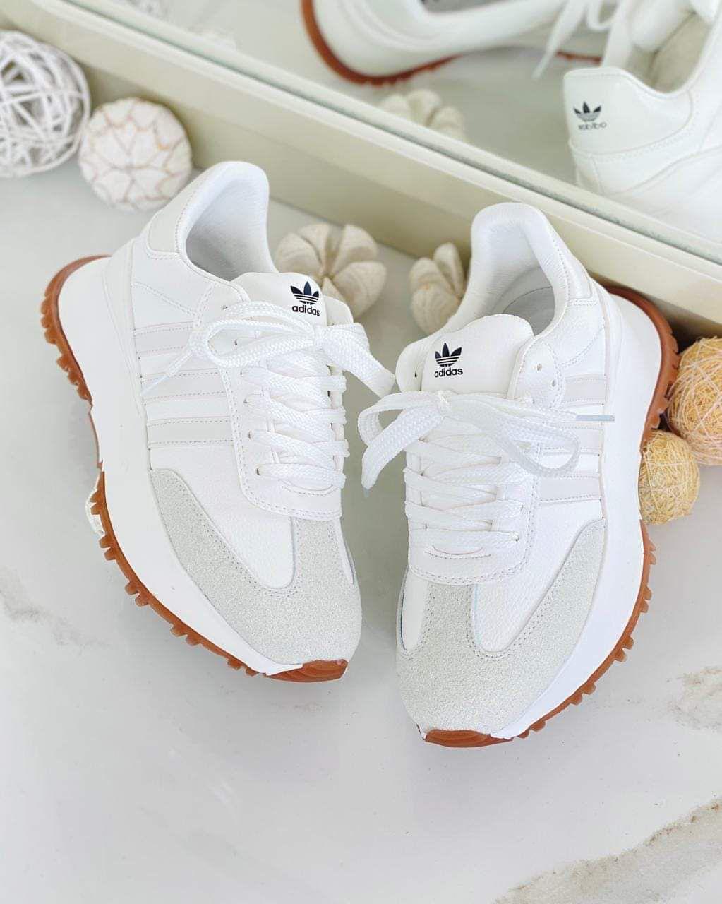 Zapatillas Femeninas – Moda y Comodidad para Ti